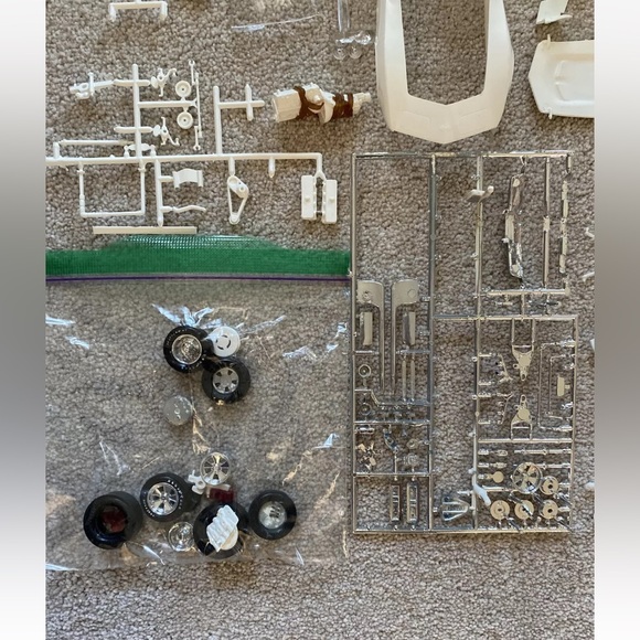 AMT ‘72 Corvette Open Roadster - Picture 9 of 13